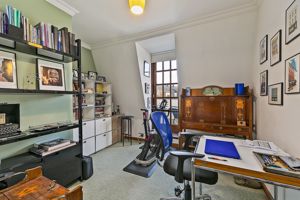 Bedroom- click for photo gallery